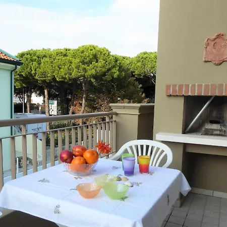 Appealing In With Garden Lido di Jesolo