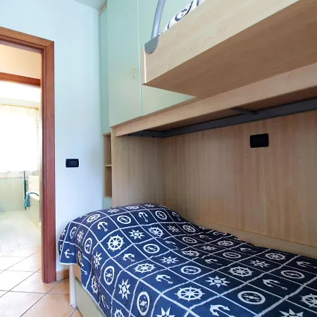 Appealing In With Garden Apartment *